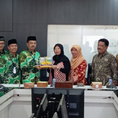 Diskusi Pengembangan Kompetensi, Guru dan Pengawas PAI Lampung Kunjungi Kemenag