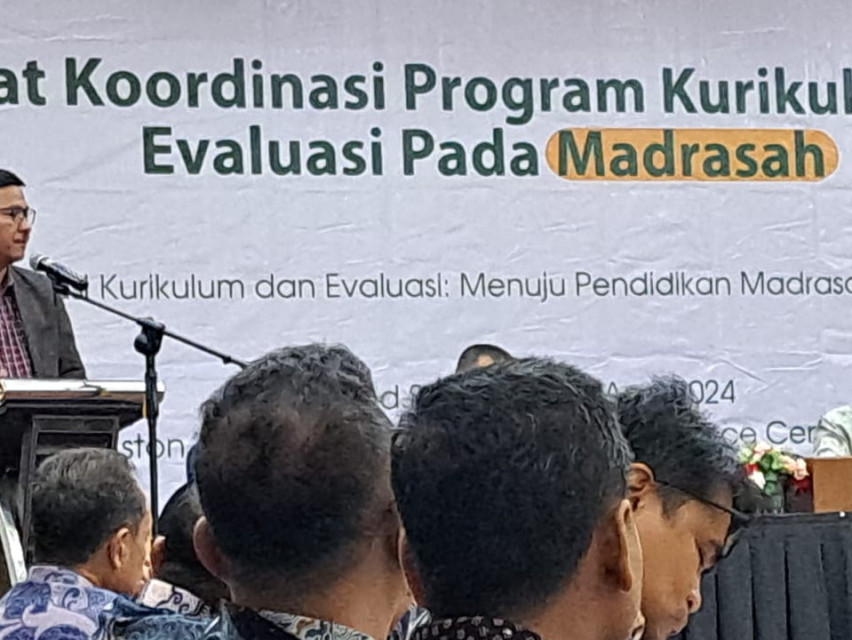 Rapat Koordinasi Program Kurikulum dan Evaluasi pada Madrasah
