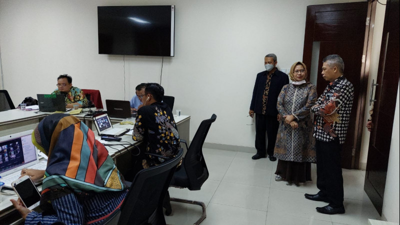 Kunjungan Direktur PAI dalam mengawasi pelaksanaan pretest PPG PAI di LPTK UIN SGD Bandung