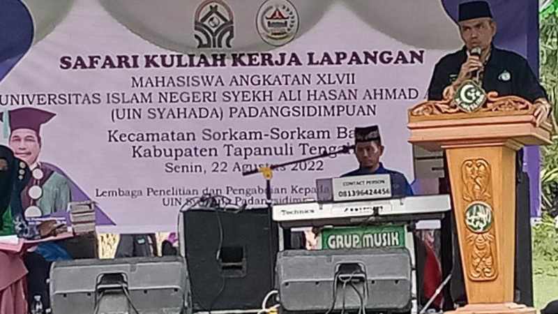 Wakil Rektor Bidang Administrasi Umum Perencanaan Keuangan menyampaikan Sambutan Dalam Safari KKL Universitas Syekh Ali Hasan Ahmad Addary Padangsidim