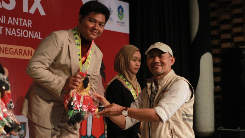 Tahfid Afif Ramdhani, Pemenang Cabang Seni Stand Up Comedy Pospenas IX Surakarta