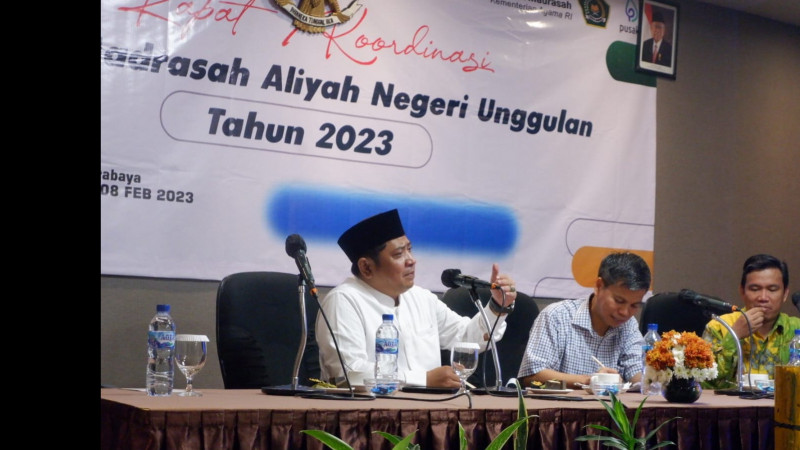 Direktur Jenderal Pendidikan Islam memberikan arahan dalam Rapat Koordinasi MAN Unggulan Tahun 2023