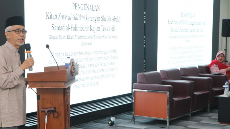 Prof Dr Ghazali Basri saat memberikan kuliah sebagai Visiting Professor di UIN Raden Intan Lampung