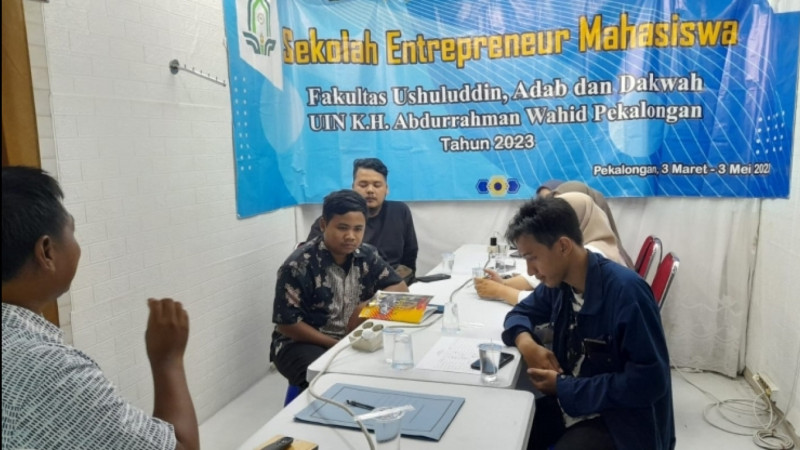 Sejumlah mahasiswa UIN K.H. Abdurrahman Wahid Pekalongan saat mengikuti sekolah entrepreneur
