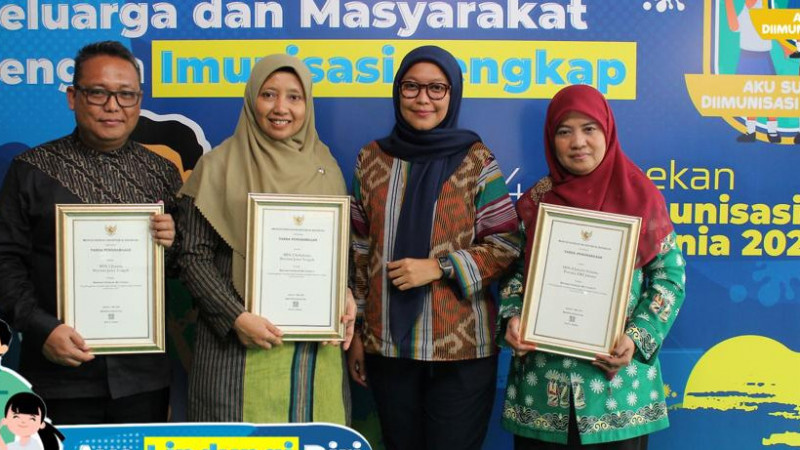 3 Madrasah Raih Penghargaan Terbaik Pekan Imunisasi Dunia