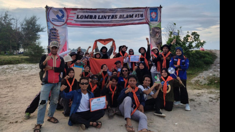 Tim Komunitas Pencinta Alam Kopassas IAIN SAS Babel Kembali Raih Juara Lomba Lintas Alam Mahacita Polman