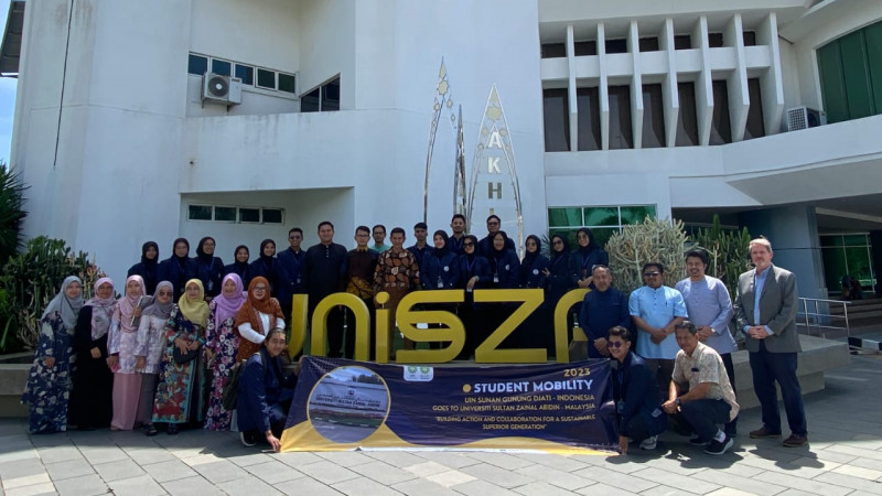 Foto bersam program Student Mobility di Universitas Sultan Zainal Abidin Malaysia