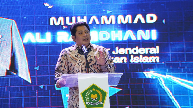 Direktur Jenderal Pendidikan Islam, Muhammad Ali Ramdhani saat menyampaikan sambutan