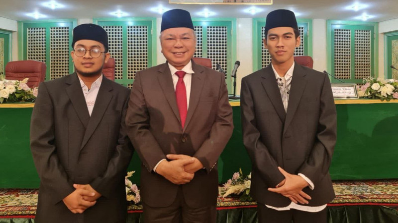 Khoril Imam (kanan) bersama delegasi Indonesia dan Duta Besar Indonesia untuk Maroko, Hasrul Azwar.