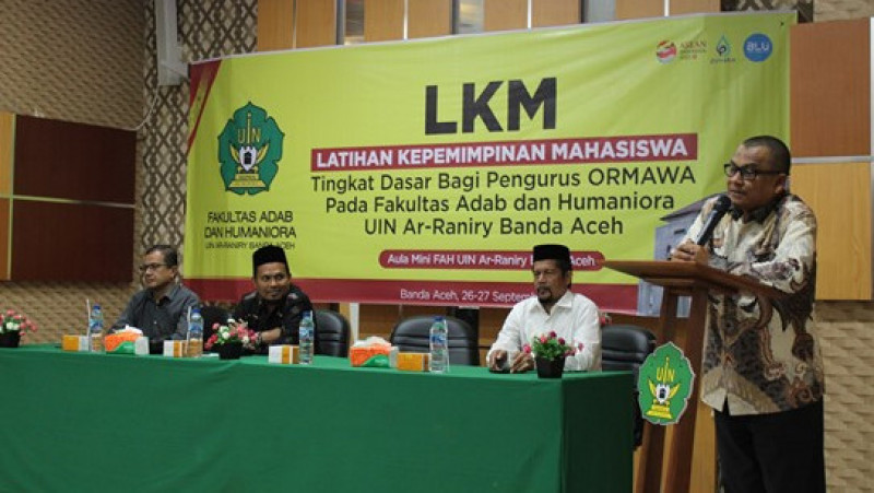 Dekan Fakultas Adab dan Humaniora UIN Ar-Raniry Banda Aceh Syarifuddin