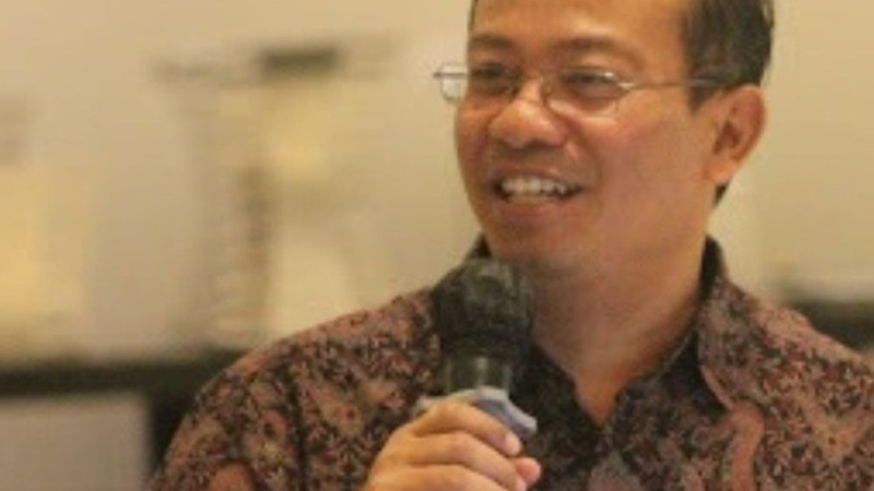 Fauzi
Wakil Rektor I Bidang Akademik dan Pengembangan Kelembagaan
UIN Prof. K. H. Saifuddin Zuhri Purwokerto