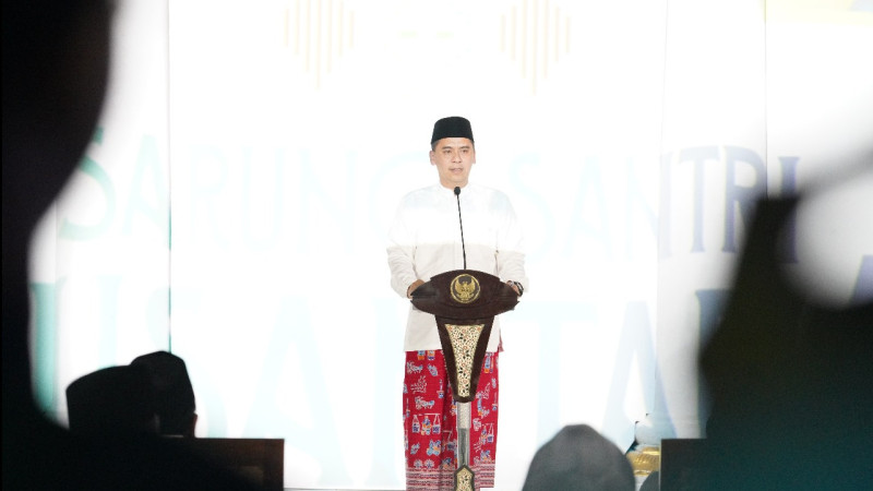 Wakil Menteri Agama, Saiful Rahmat Dasuki saat memberikan sambutan pada gelaran Sarung Santri Nusantara