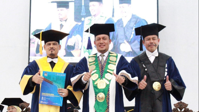 Rektor UIN Mahmud Yunus Batusangkar Kembali Kukuhkan Dua Guru Besar/Profesor