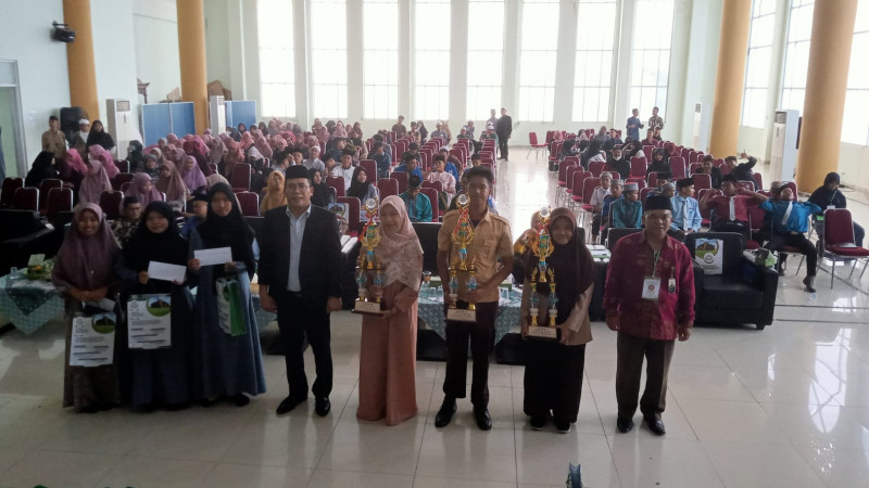 Rektor Tutup Secara Resmi MTQ Tingkat Pelajar SMA/SMK/MA dan Pondok Pesantren Se-Provinsi Bangka Belitung