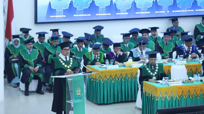 Rektor UIN Ar-Raniry Banda Aceh Prof Dr Mujiburrahman saat memberi sambutan