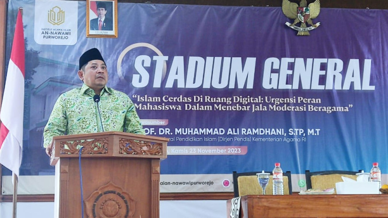 Direktur Jenderal Pendidikan Islam, M Ali Ramdhani saat memberikan materi