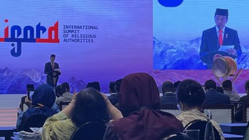 Presiden RI Joko Widodo menjadi pembicara kunci pada R20 International Summit of Religious Authorities (ISORA)