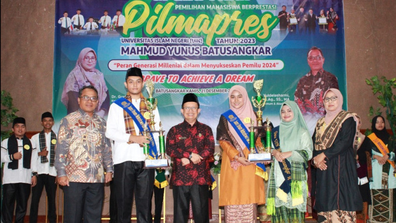 Penotabatan Juara Pilmapres UIN Mahmud Yunus Batusangkar oleh Pimpinan
