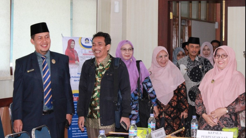 Rektor UIN Mahmud Yunus Batusangkar Bersama Tim Asesor LAMDIK