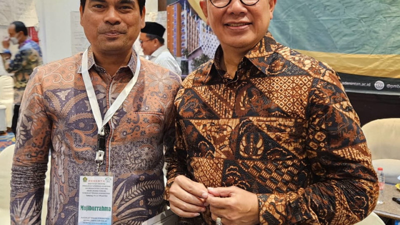 Rektor UIN Ar-Raniry Banda Aceh Prof Dr Mujiburrahman MAg foto bersama Menteri Agama RI Periode 2014-2019 sekaligus penggagas moderasi beragama Lukman