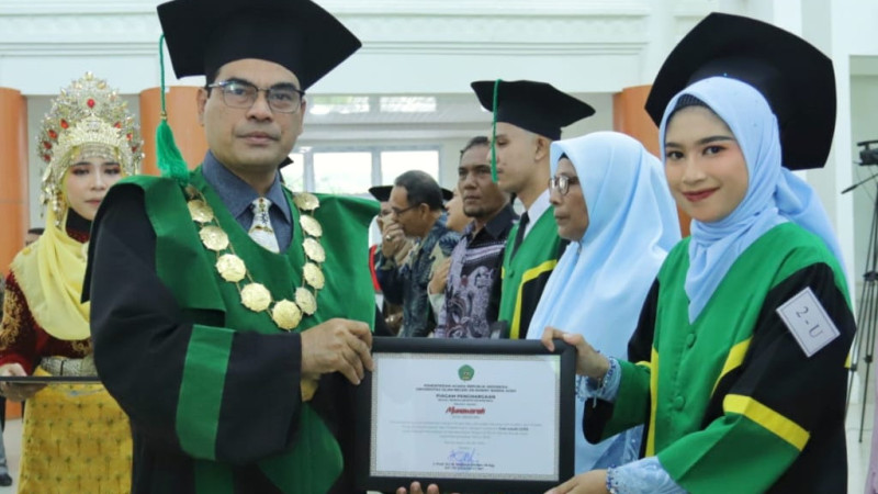 Munawarah, mahasiswi Prodi Aqidah dan Filsafat Islam Fakultas Ushuluddin dan Filsafat UIN Ar-Raniry