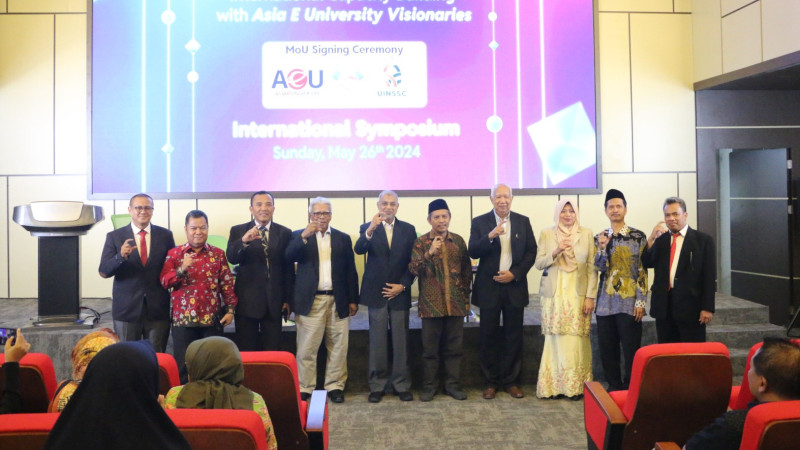 Joint International Symposium on Enhancing Global Learning UIN syekh Nurjati  Cirebon bersama Asia e University (Malaysia)