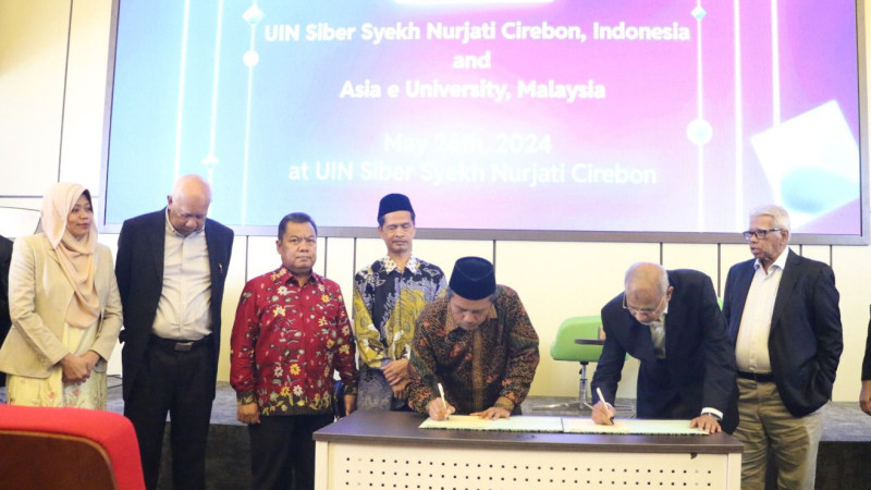 UIN Siber Syekh Nurjati Cirebon dan Asia e University Malaysia resmi menandatangani Memorandum of Understanding (MoU) bertema "Smart Global Partn