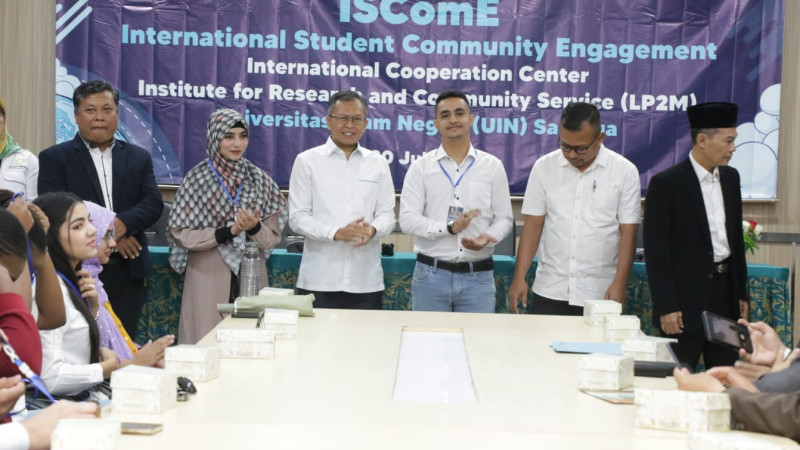 Pelaksanaan International Student Community Engagement (ISComE)