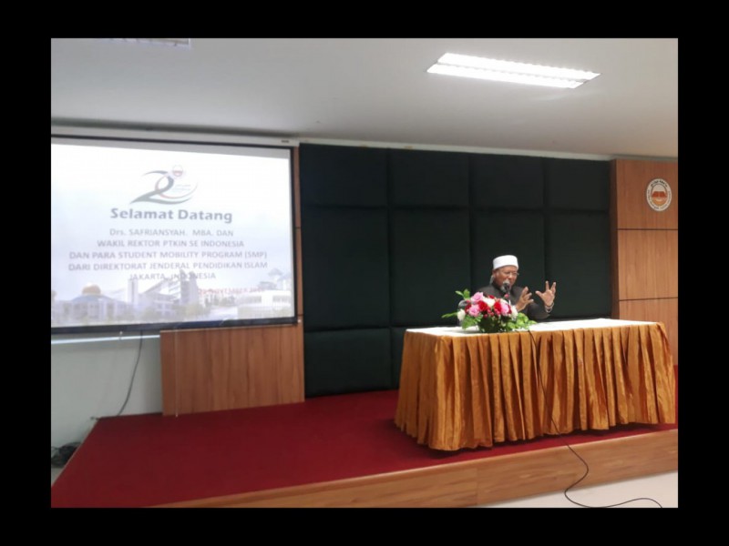 Rektor Universitas Fatoni Thailand Sanjung Indonesia Sebagai Cermin Ummatan Wahidah