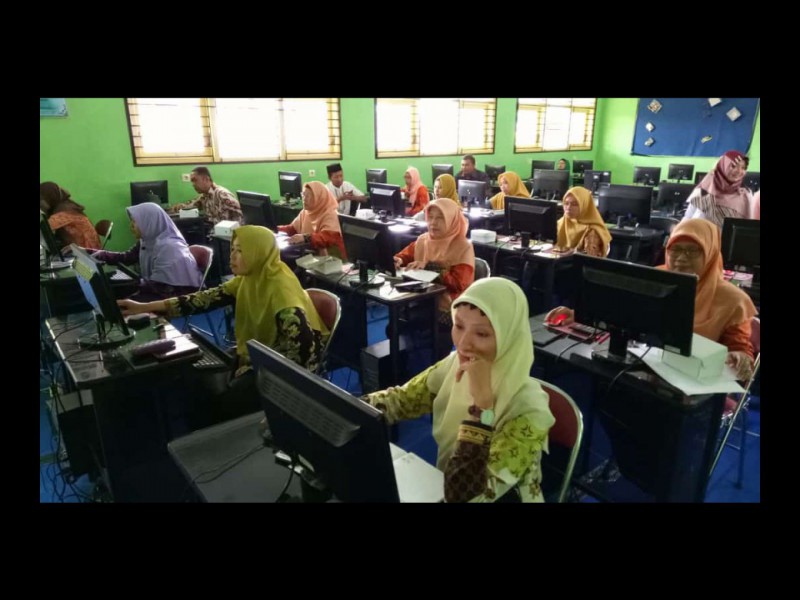 600 Guru Kimia Madrasah Aliyah Ikuti Asesmen Kompetensi Guru Secara Online