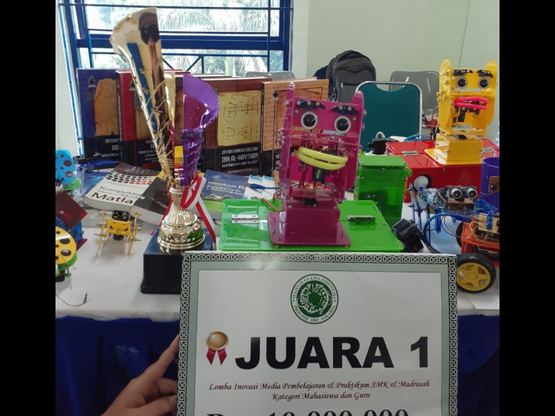 Robot Tahfidz EENBOT, Karya Tim UIN SGD Bandung Raih Juara I Lomba Inovasi Pembelajaran Tingkat Nasional