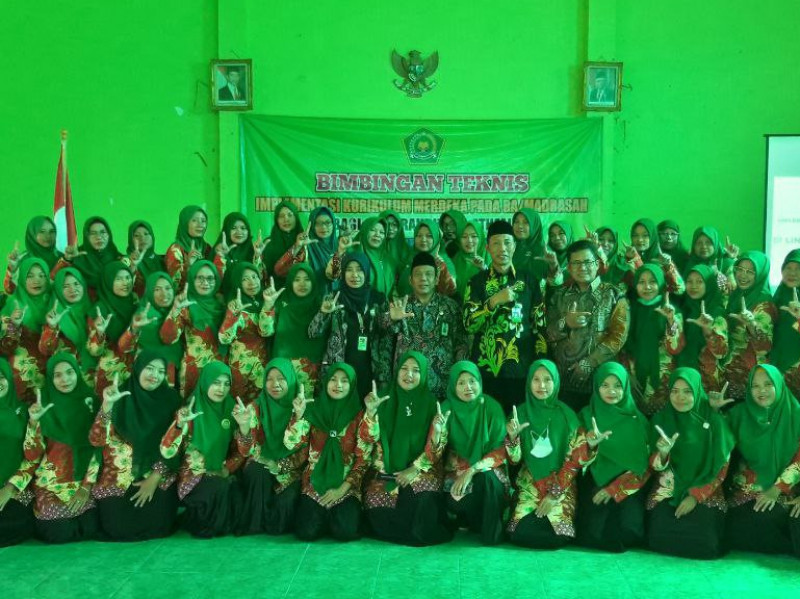 300 Guru RA Kabupaten Tuban Dilatih Kurikulum Merdeka Belajar