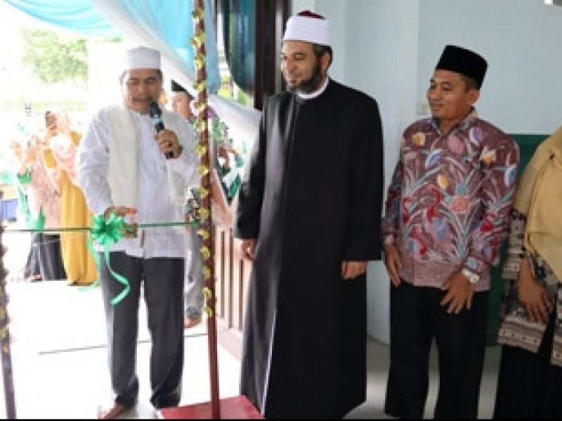 Rektor UIN Syahada Padangsidimpuan Launching Wajib Bahasa Arab dan Inggris Secara Resmi
