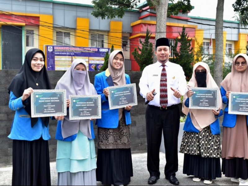 5 Mahasiswa UIN Mahmud Yunus Batusangkar Terima Beasiswa BWI Kemenag