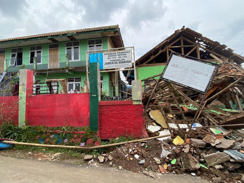 Kemenag Salurkan 13,2 Milyar untuk Madrasah Terdampak Gempa Cianjur