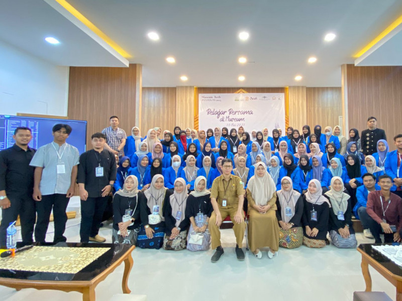 Gali Khazanah Intelektual, Mahasiswa Ilmu Perpustakaan UIN Ar-Raniry Belajar Bersama di Museum Aceh