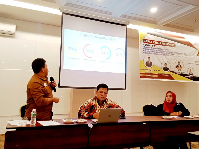 Dosen UIN Ar-Raniry Jadi Pembicara Utama Dalam Forum ADIA di Padang