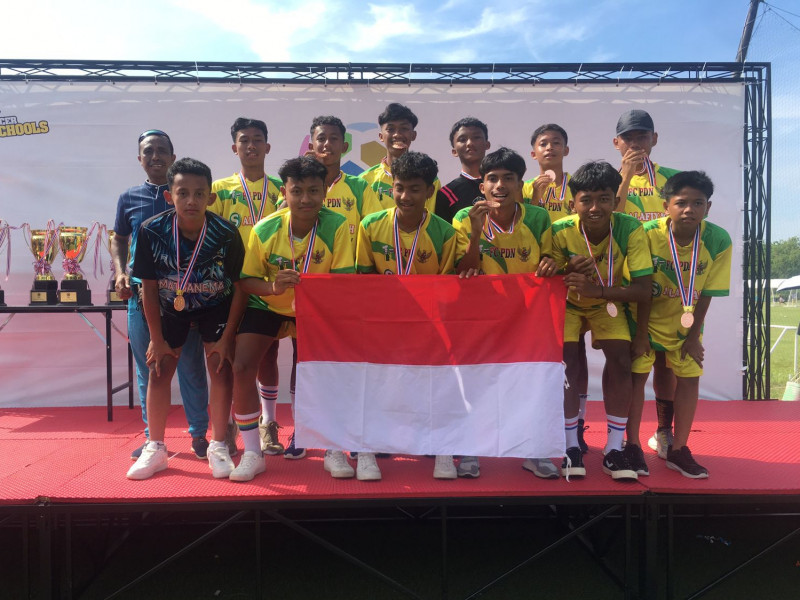 MTsN 4 Malang Raih Juara di Bangkok International Super Cup 2023
