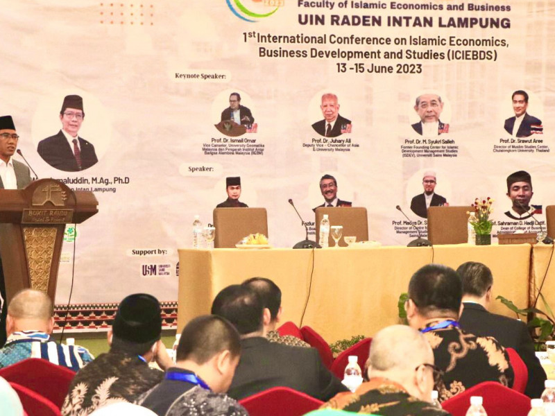 Usung Tema Bisnis Islam untuk Lingkungan dan Pembangunan Berkelanjutan, WR I Buka Konferensi Internasional FEBI UIN RIL