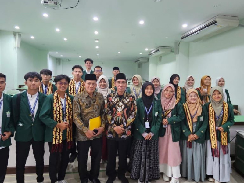 Serah Terima 20 Mahasiswa KKN Internasional UIN RIL di Thailand
