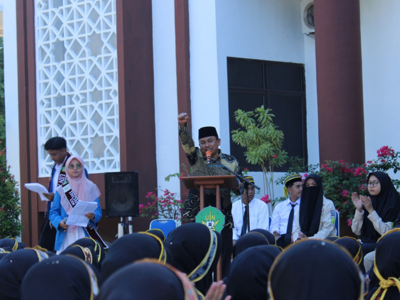 Sambut Mahasiswa Baru, Dekan Syarifuddin Ajak Mahasiswa Tinggalkan Kebiasaan Lama