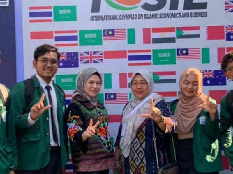 Mahasiswa FEBI UIN RIL Ukir Prestasi di Ajang International Olympiad on Islamic Economics and Business 2023