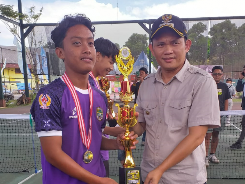 Ashil Syam, Siswa MAN 1 Darussalam Ciamis Raih Juara II Tenis Lapangan Se-Jawa Barat