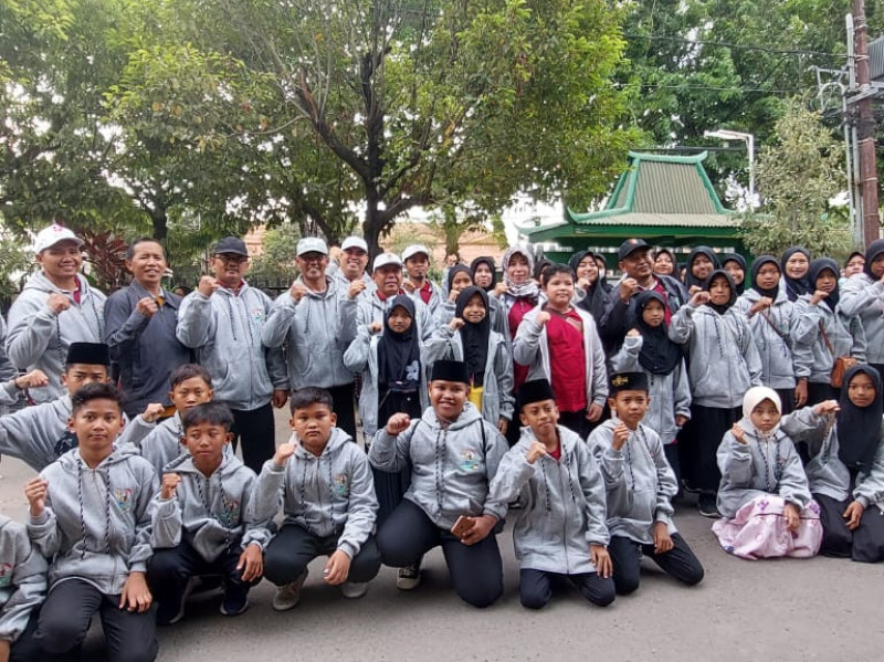 Kepala Kemenag Tuban Lepas 80 Orang Kontingen pada Porseni MI ke-8 Jawa Timur