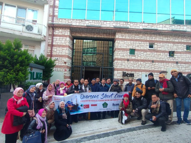 Dosen FTK UIN RIL Jadi Peserta Overseas Short Course di Istanbul Turki