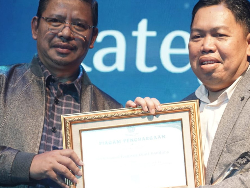 UIN Bandung Sabet Penghargaan Kelitbangan Paling Responsif Penerjamah Bahasa Daerah: Alhamdulillah Kado Spesial Tahun 2023