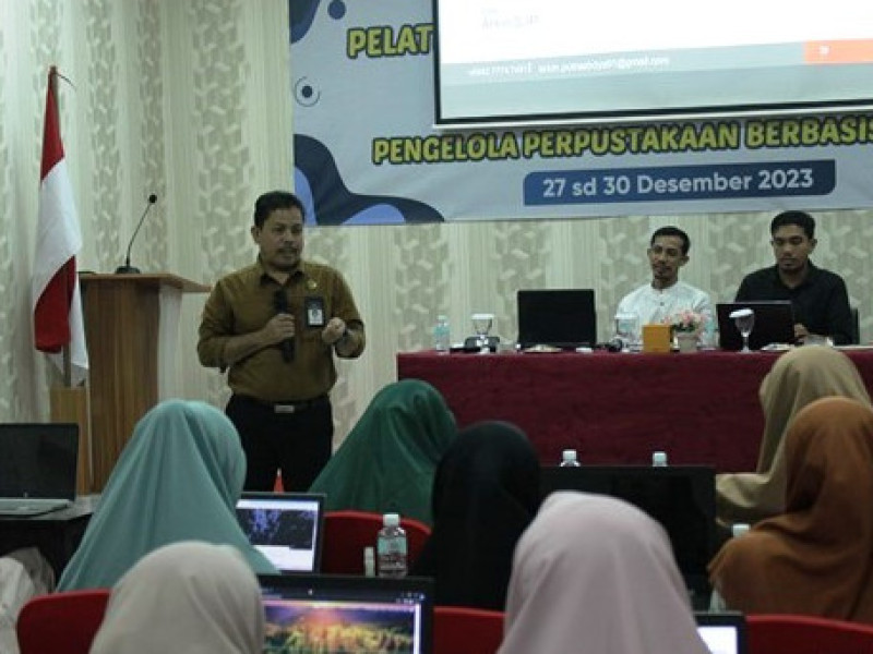 Puluhan Pustakawan Aceh Dibekali Teknis Pengelolaan Perpustakaan