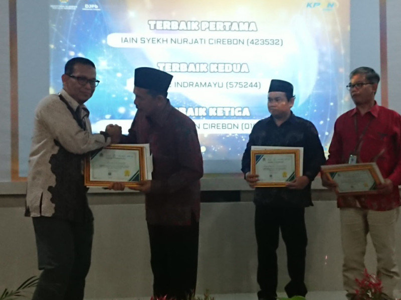 Rektor IAIN Syekh Nurjati Cirebon  Bangga Kampusnya Raih Gelar Terbaik Pertama dalam Implementasi Transaksi Non Tunai