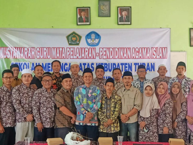 Forum MGMP PAI SMA Kabupaten Tuban sebagai Media Pengembangan Profesi Guru PAI & Manifestasi Kelompok Belajar