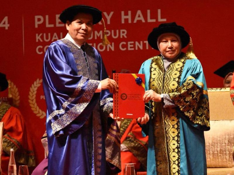 Dekan FEBI UIN RIL Dianugerahi Gelar Adjunct Professor oleh Universiti Geomatika Malaysia